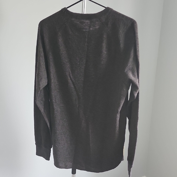 American Eagle Outfitters Grey Long Sleeve Tee - Picture 2 of 6